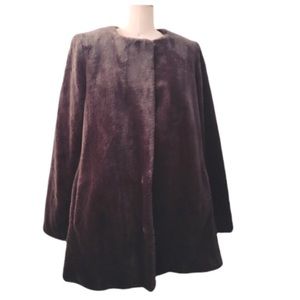 NWT Jeno Neuman Faux Fur Coat. Grey. Size S/P